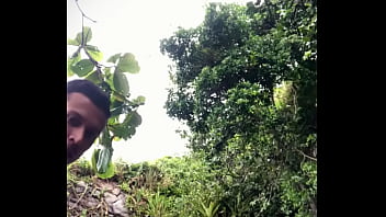 Transei com a brasileira japaaa rodrigues sem camisinha na praia e o minerinho deu leite na boca dela