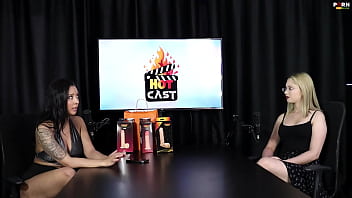 Veja a entrevista safada e cheia de putaria com a vivan lola e nossa saudosa vitória beatriz no porn cast brazil parte 1 watch sheer red