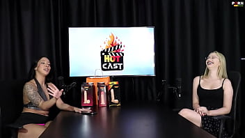 Veja a entrevista safada e cheia de putaria com a vivan lola e nossa saudosa vitória beatriz no porn cast brazil parte 1 watch sheer red