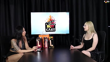 Veja a entrevista safada e cheia de putaria com a vivan lola e nossa saudosa vitória beatriz no porn cast brazil parte 1 watch sheer red