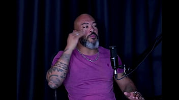 Respondeu em quem ela mama senta ou passa não sente muita dor quer ter reconhecimento e a família que a julgava indiazinha watch sheer red