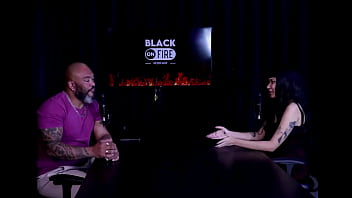 Respondeu em quem ela mama senta ou passa não sente muita dor quer ter reconhecimento e a família que a julgava indiazinha watch sheer red