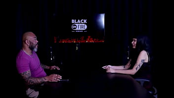 Respondeu em quem ela mama senta ou passa não sente muita dor quer ter reconhecimento e a família que a julgava indiazinha watch sheer red