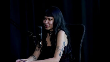 Respondeu em quem ela mama senta ou passa não sente muita dor quer ter reconhecimento e a família que a julgava indiazinha watch sheer red