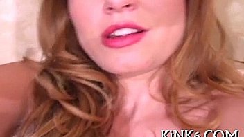 Cunning playgirl scratches slit