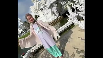 Have you ever seen a temple like this before the white temple in chiang rai is absolutely taking make