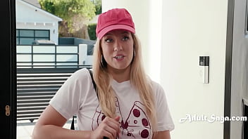 Big butt white girl shows up with a bread to get bred Big butt white girl shows up with a bread to get bred