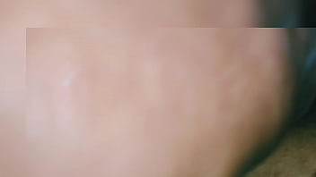 Nena delicada es penetrada en cuantro