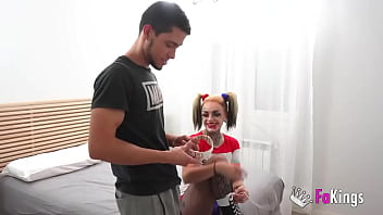 Lady medusa is the nasty harley quinn she's looking for a big cock