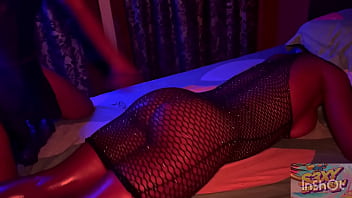 A very wett showdown black bull fucks hard and gets drowned in squirt as reward