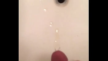 Bustanutinthebathroomsinkmov thumbnail