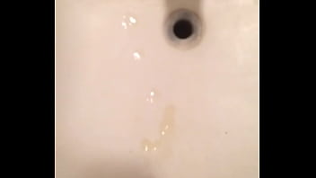 Bustanutinthebathroomsinkmov thumbnail