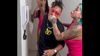 A duplinha mais safadinha do abc lolla e stella smeetss atacando em sp sequestramos o nego catra o próx p