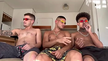 Chamei Meu Amigo Hetero Pra Experimentar Um Putinho Safado Comigo Free thumbnail