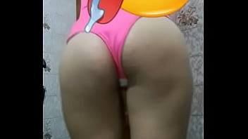 Mi ex moviendo el culito