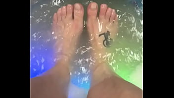 Mani pedi day getting ready for #exxxotica chicago who’s paying #findom #feetworshi̇p #feetِ #pedicure