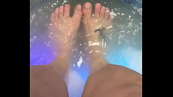 Mani pedi day getting ready for #exxxotica chicago who’s paying #findom #feetworshi̇p #feetِ #pedicure