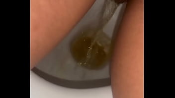 Rt peeprincess3 one of my mates nearly saw this in my camera roll oops #pee #piss #nsfw