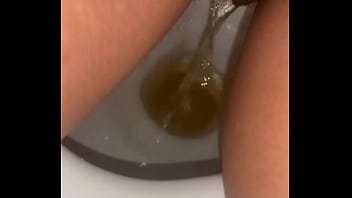 Rt peeprincess3 one of my mates nearly saw this in my camera roll oops #pee #piss #nsfw