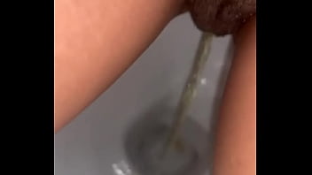 Rt peeprincess3 one of my mates nearly saw this in my camera roll oops #pee #piss #nsfw