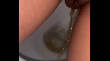 Rt peeprincess3 one of my mates nearly saw this in my camera roll oops #pee #piss #nsfw