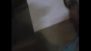 Teenager paramours in homevideo