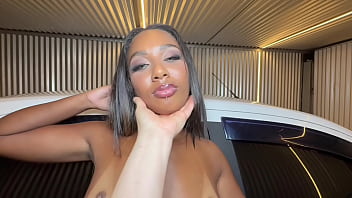 Pornstar jasminy villar tomou o leite quente do brazuca