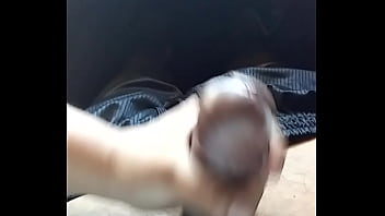 Handjob cumshot in car