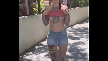 Sneaking flashes everywhere ️