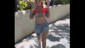 Sneaking flashes everywhere ️