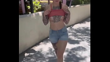 Sneaking flashes everywhere ️