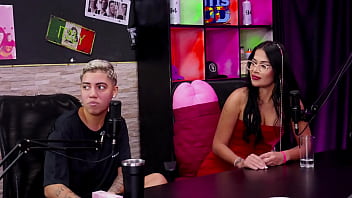 A mãe fala que se parece com mc daniel conheceu uma transsexual e ofereceu dinheiro pra fazer boquete binho ted ted oficial watch sheer red