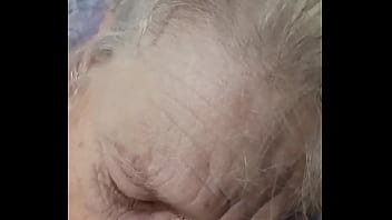 Sexy mature throbbin the knob