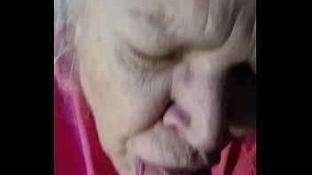 Sexy mature throbbin the knob