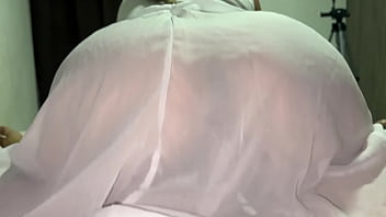 Hallowen Día De Brujas Chica Disfrazada De Artemisa Diosa Del Amor Obtiene La Polla De Un Desconocido A Cambio De Unos Dulces thumbnail