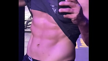 Treino pago logo irei sortear algum fã para treinar comigo você toparia tem que ser vip o sorteio vai ser por lá ent