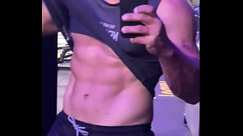 Treino pago logo irei sortear algum fã para treinar comigo você toparia tem que ser vip o sorteio vai ser por lá ent