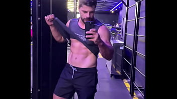 Treino pago logo irei sortear algum fã para treinar comigo você toparia tem que ser vip o sorteio vai ser por lá ent