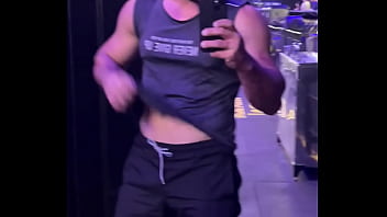 Treino pago logo irei sortear algum fã para treinar comigo você toparia tem que ser vip o sorteio vai ser por lá ent