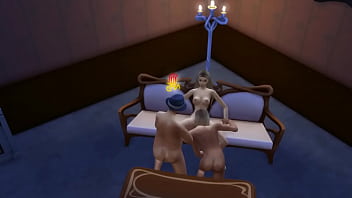 Вдвоём поимели одну шалаву на диванчике