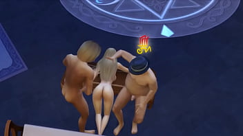 Вдвоём поимели одну шалаву на диванчике