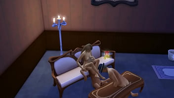 Вдвоём поимели одну шалаву на диванчике