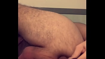 Jeune Se Prend Un Dildo Dans Le Cul thumbnail