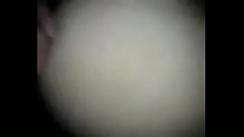 Esposa gostosa com dedo no cu