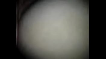 Esposa gostosa com dedo no cu