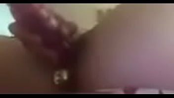 Horny slut loves to play