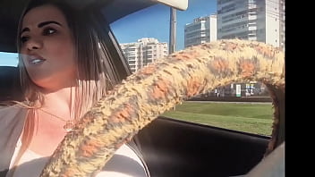 Fui sorteado pedi um app veio a motorista milf gostosa pelas ruas do rj ganhei um chupdriver na pica