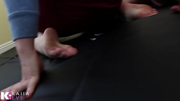 Mean giantesses host the tiny olympics