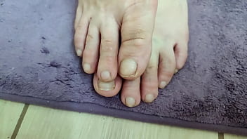 Finger Nail Fetish And Masturbate thumbnail