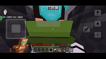 Puta desesperada por sus diamantes